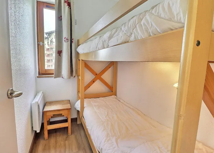 2 Pieces + Cabine, Skis Aux Pieds, Proche Commerces - Fr-1-182a-35 Apartment Courchevel